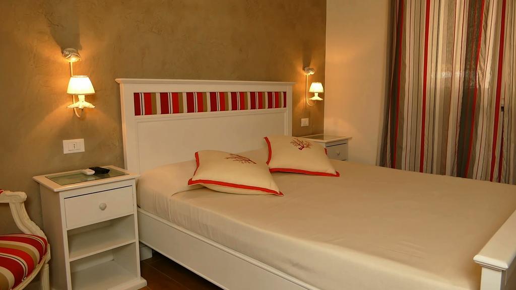 Bed & Breakfast Venezia Marina Di Carrara Habitación foto