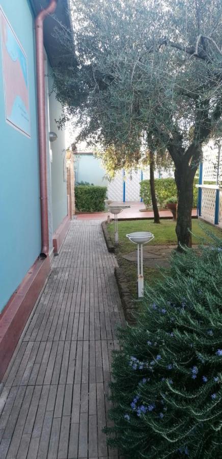 Bed & Breakfast Venezia Marina Di Carrara Exterior foto