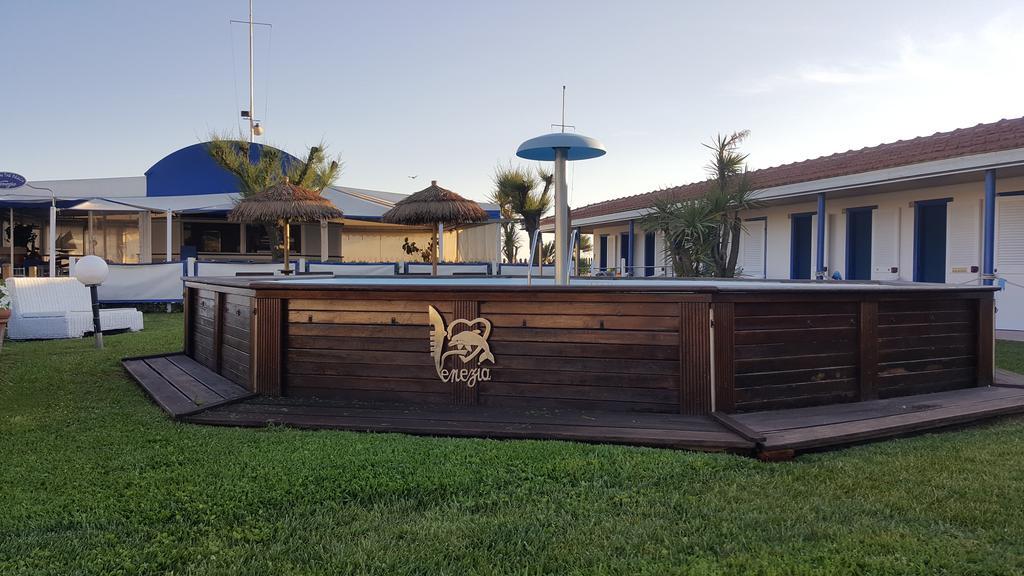 Bed & Breakfast Venezia Marina Di Carrara Exterior foto