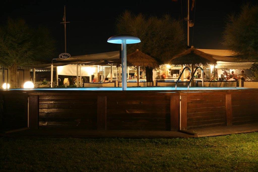 Bed & Breakfast Venezia Marina Di Carrara Exterior foto