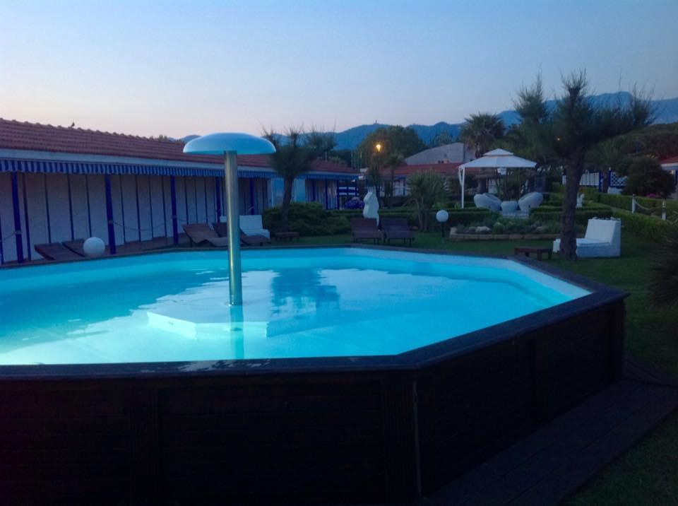 Bed & Breakfast Venezia Marina Di Carrara Exterior foto